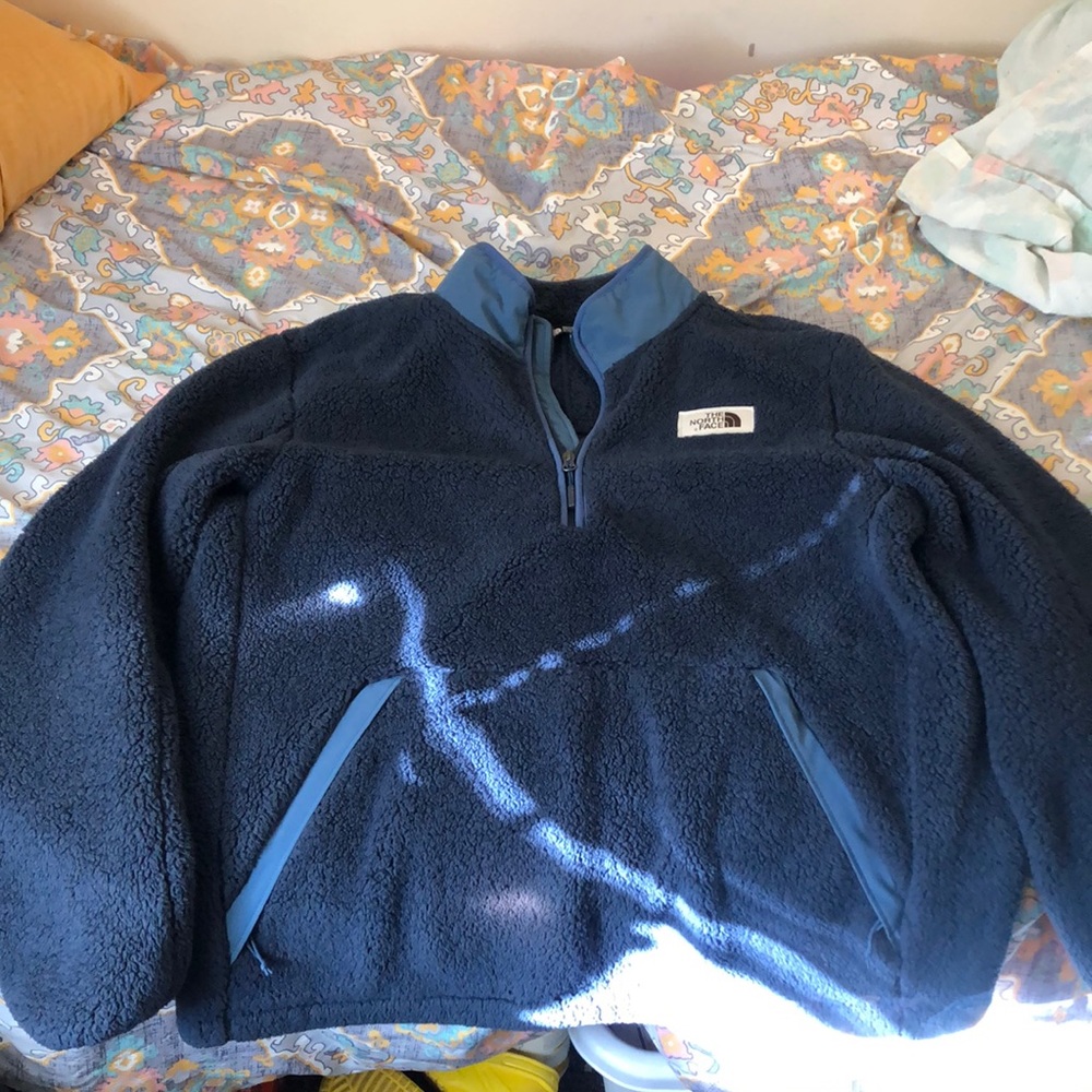 Fleece Northface Sweatshirt